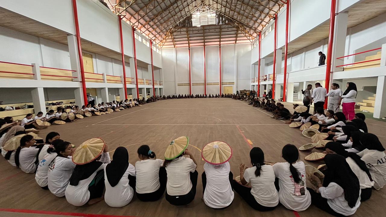 Didukung Penuh KADIN Sultra, Tari Kolosal Wakatobi Wakili Sultra di Istana Negara di HUT Ri Ke-80