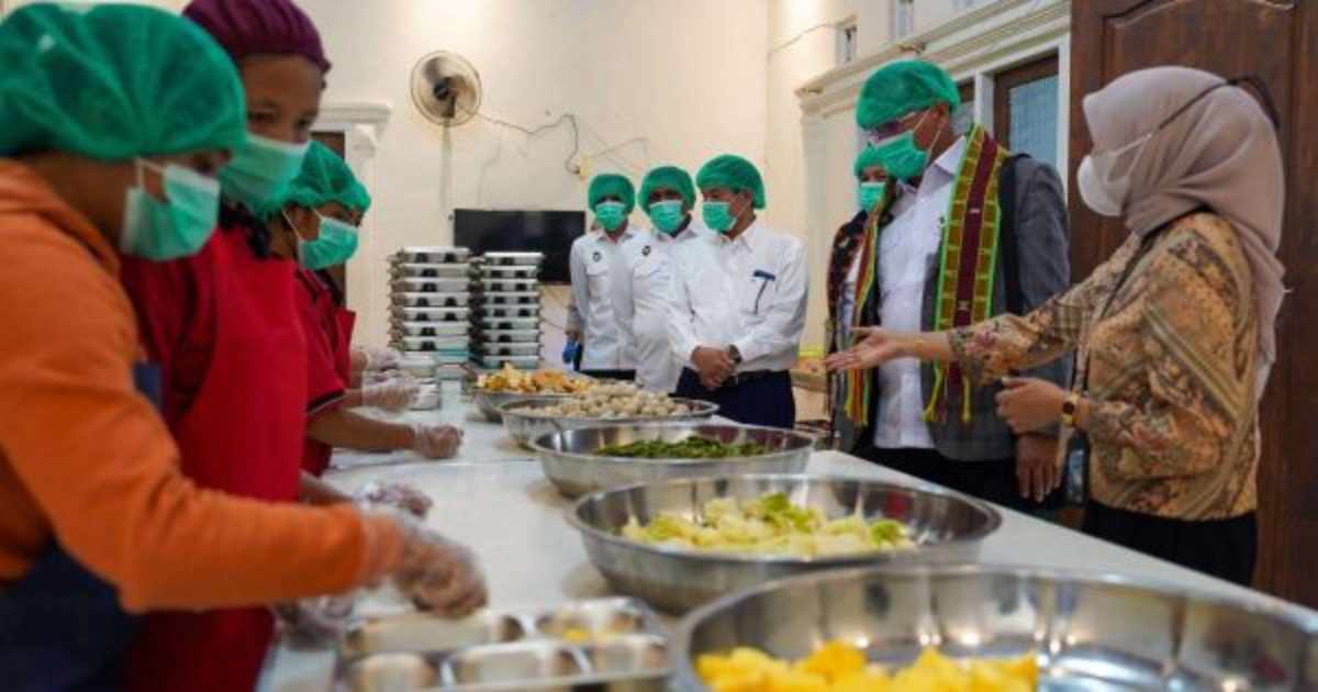 ​Kemenko Polkam Pantau Satuan Pelayanan Pemenuhan Gizi di Medan