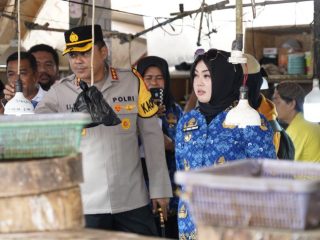 Kapolresta Kendari Turut Serta dalam Pengecekan Harga Sembako oleh Wali Kota Kendari Jelang Idul Fitri 1447 H