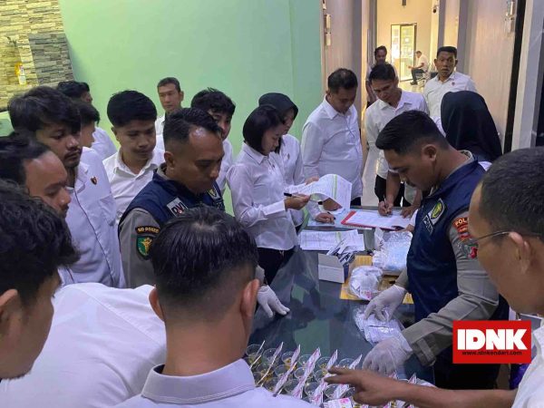 Ditresnarkoba Polda Sultra Gelar Tes Urine Dadakan Terhadap Personil