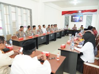 Semangat Hari Bhayangkara ke-80, Kapolda Sultra Silaturahmi Perkuat Sinergi dengan FKUB Sultra