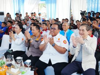 Kapolri Meresmikan Sekretariat Bersama Koalisi Besar Perjuangan Buruh Indonesia